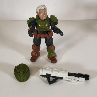 LOT 161: Eight Disney Toy Action Figures Including Characters from Star Wars and Buzz Lightyear