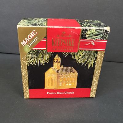 LOT 190: Assorted Hallmark Christmas Ornaments & More