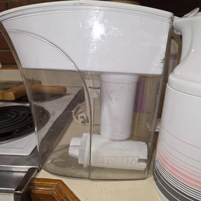 Water pitcher and carafe