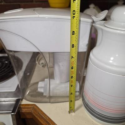 Water pitcher and carafe