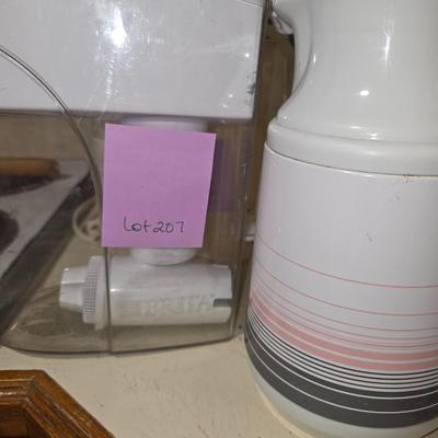 Water pitcher and carafe