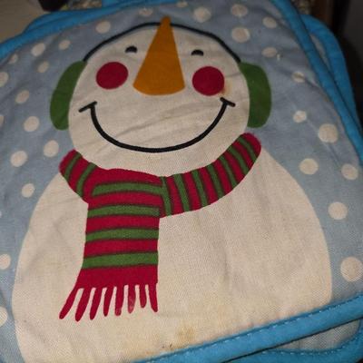 Holiday pot holders