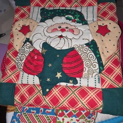 Holiday pot holders