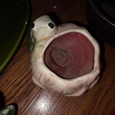 Ceramic lot