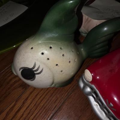 Ceramic lot