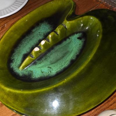Ceramic lot