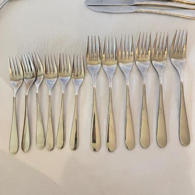 JA Henckels Chef Knives, Wood Block & 6-Person Flatware Set (K-SS)