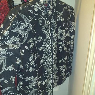 Collection of Women's Clothing and Shoes- Assorted Makers Alfred Dunner, Liz Claiborne, etc.- Size Approx 14-XL, Shoe Size 6