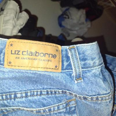 Collection of Women's Clothing and Shoes- Assorted Makers Alfred Dunner, Liz Claiborne, etc.- Size Approx 14-XL, Shoe Size 6