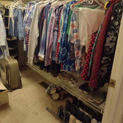 Collection of Women's Clothing and Shoes- Assorted Makers Alfred Dunner, Liz Claiborne, etc.- Size Approx 14-XL, Shoe Size 6