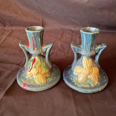 Roseville Pottery & Books (KC-SS)