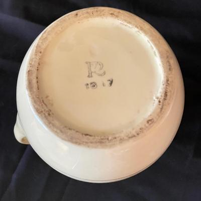 Roseville Pottery & Books (KC-SS)