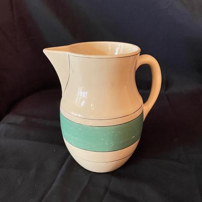 Roseville Pottery & Books (KC-SS)