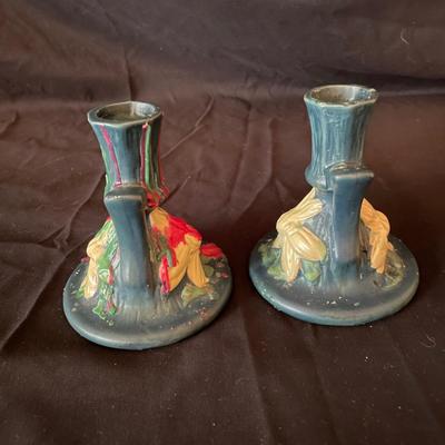 Roseville Pottery & Books (KC-SS)