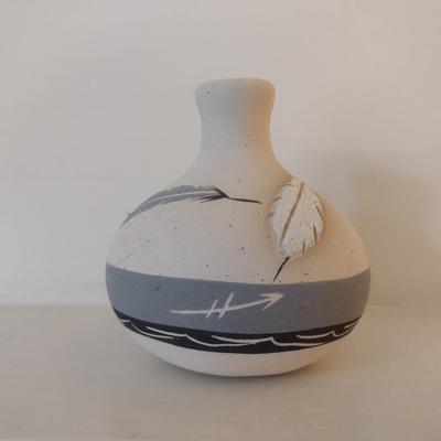 Navajo Native American Feather Design Vase- Signed 'Little Gray'- Approx 3 1/2" Tall