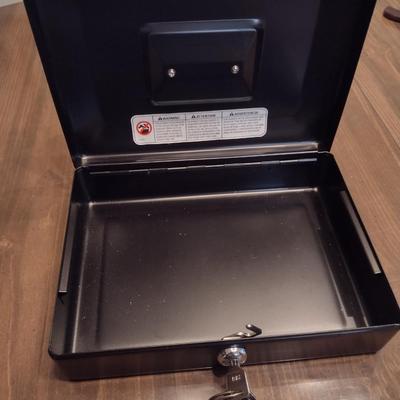 Sentry Safe Locking Metal Box with Key