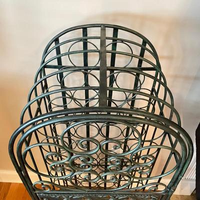 Standing Wrought Iron Wine Rack (LR-SS)