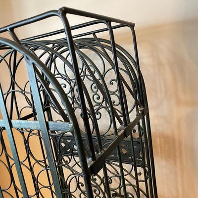 Standing Wrought Iron Wine Rack (LR-SS)