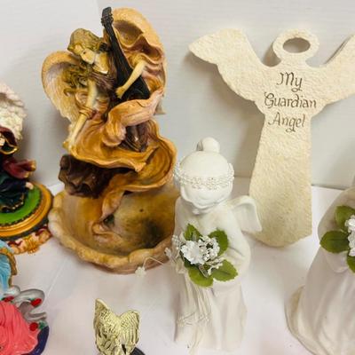 Vintage Angels Figurines