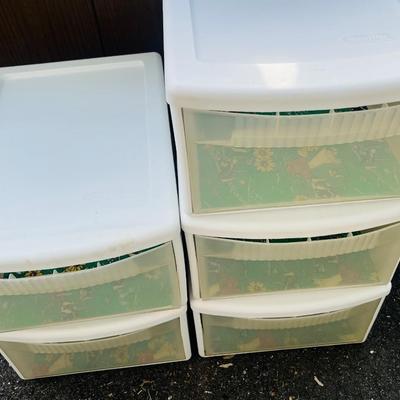 Storage Bins lot (5)