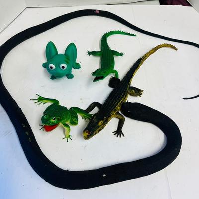 Toy Animal's/ Large Snake