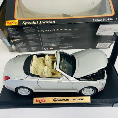 Mario Special Edition 1:18 Scale Diecast model Lexus SC430