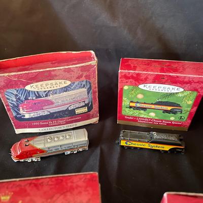 20 Lionel Hallmark Keepsake Ornaments (KC-SS)