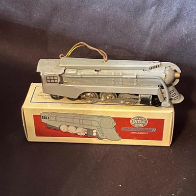 20 Lionel Hallmark Keepsake Ornaments (KC-SS)