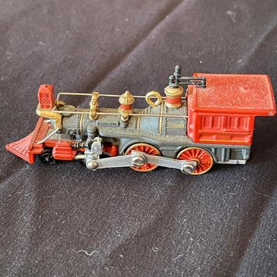 20 Lionel Hallmark Keepsake Ornaments (KC-SS)