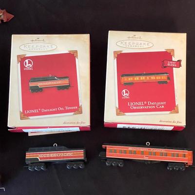 20 Lionel Hallmark Keepsake Ornaments (KC-SS)