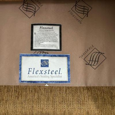FLEXSTEEL COUCH