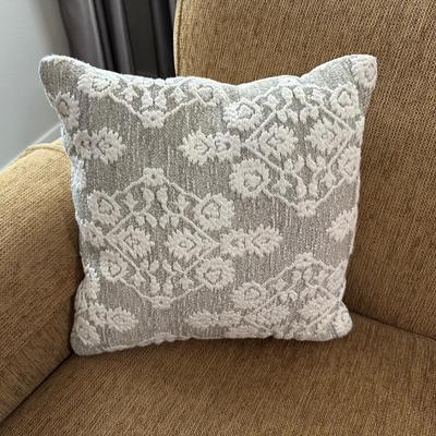 FLEXSTEEL COUCH