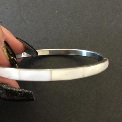 Vintage inlay shell bangle bracelet