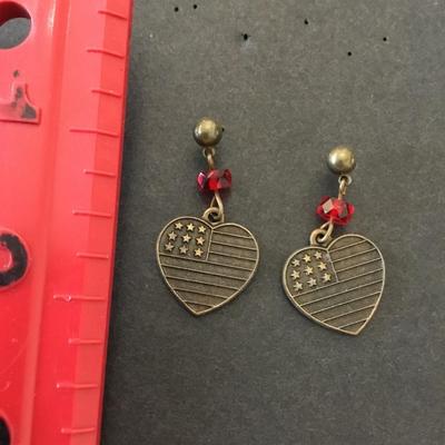 Cute heart earrings