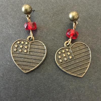 Cute heart earrings