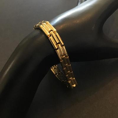 Nice gold tone tennis bracelet