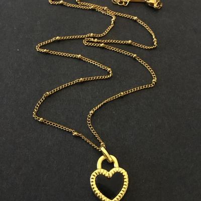 Cute nice gold tone black & white heart necklace