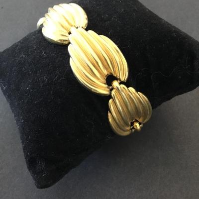 Vintage Galbani gold leaf link bracelet