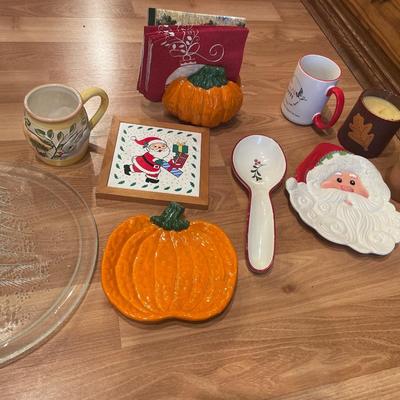 Miscellaneous holiday decor