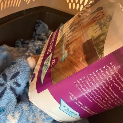 Pet kennel and pads