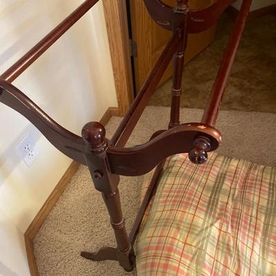 Quilt rack and comforter