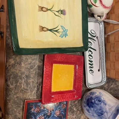 Ceramic items with basket