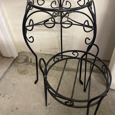 2 plant stands