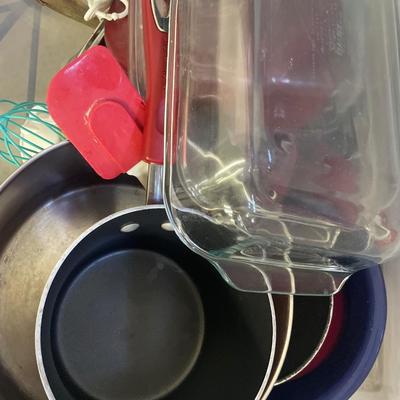 Tote of kitchen items