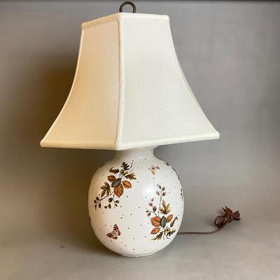 L728 Asian Ceramic Jar Table Lamp