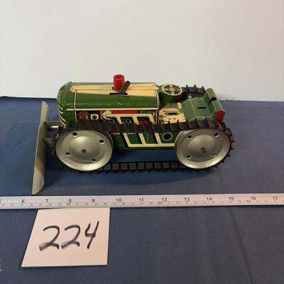 Marx Tin Tractor With Blade