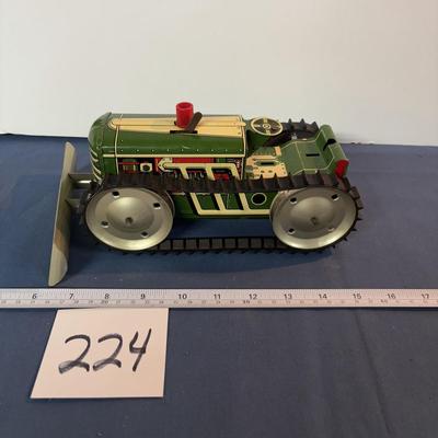 Marx Tin Tractor With Blade