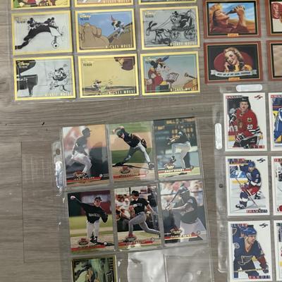 Walt Disney boxing hockey collectible cards