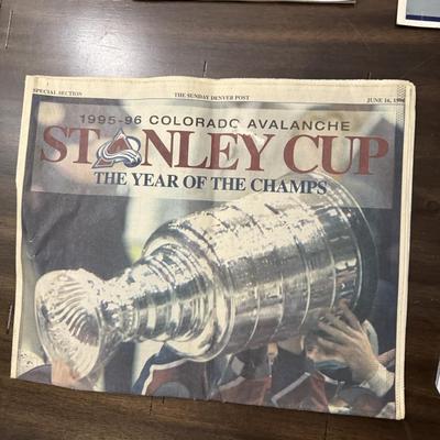 Two photos autographed with certificate authenticity Colorado avalanche