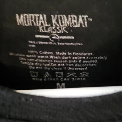 4 T. Shirts Med - XXL
